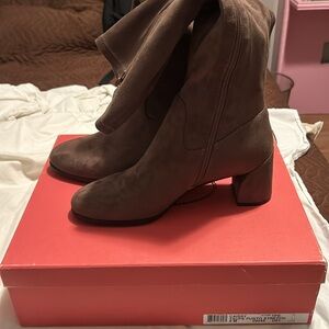 Taupe size 9 NEW